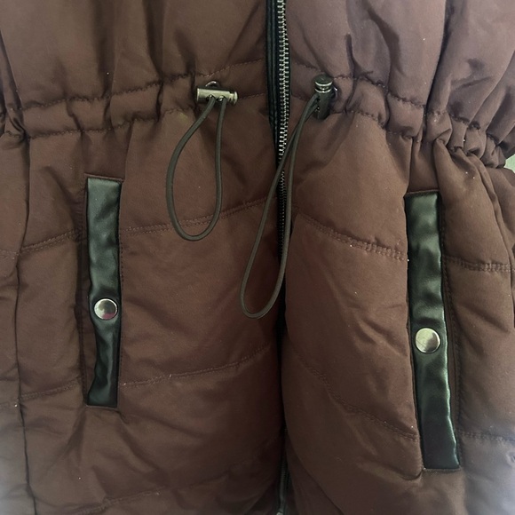Old Navy Maroon Puffer Jacket with Faux Fur Hood | Size M | Mid-Thigh Length - Picture 3 of 5